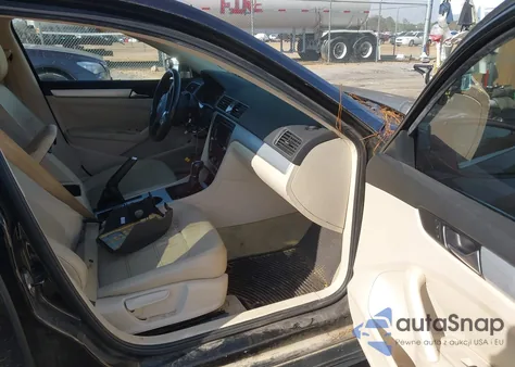 2013 Volkswagen Passat 2.5L Se from USA, damaged, VIN 1VWBH7A31DC064326